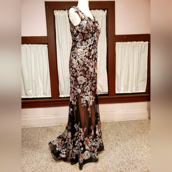 Size 10 Black with Multi-Colored Embroidery Gown - Picture 3 of 6